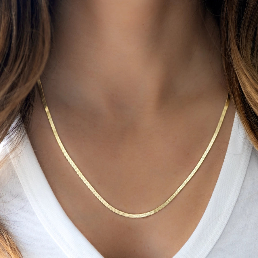 E V A Gold Herringbone Chain Petite