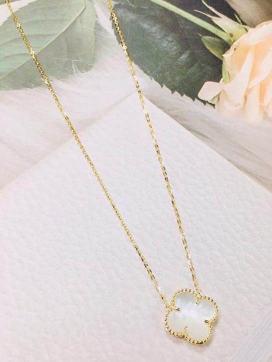 E V A Cleef Pearl Pendant