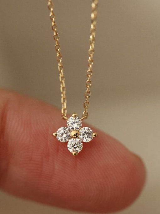 E V A Gold Dainty Flower Necklace
