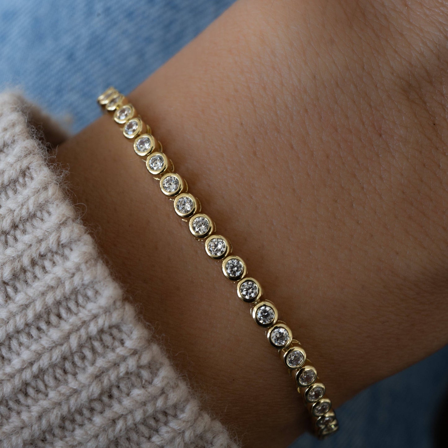 Round Bezel Gold Tennis Bracelet