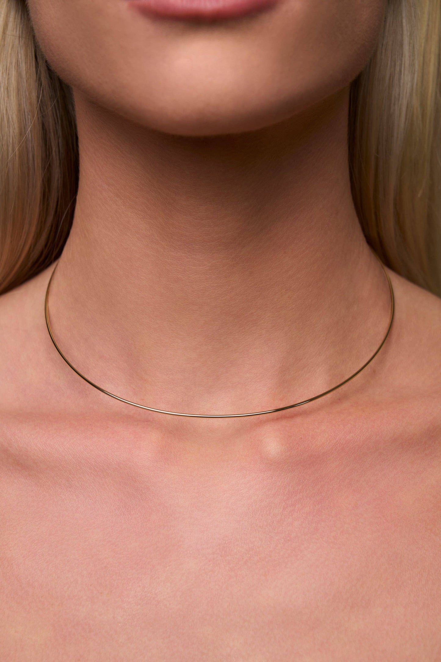Remi Gold Wire Collar