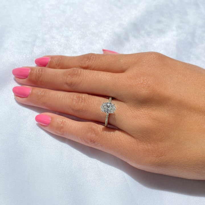 1.53 ct Oval-Cut Diamond Pavé Solitaire